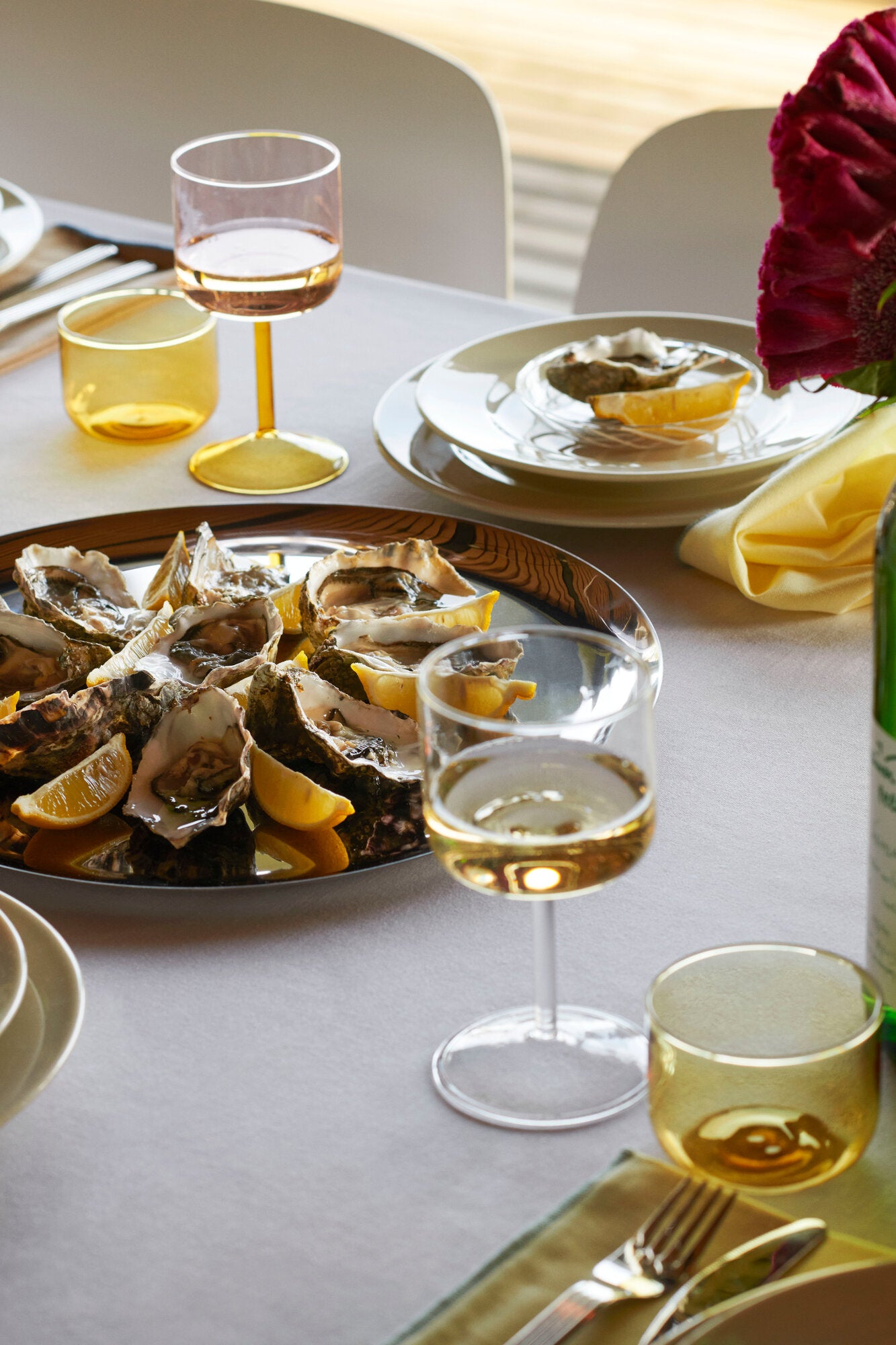 Tint vinglas, sæt af 2  - Pink and yellow