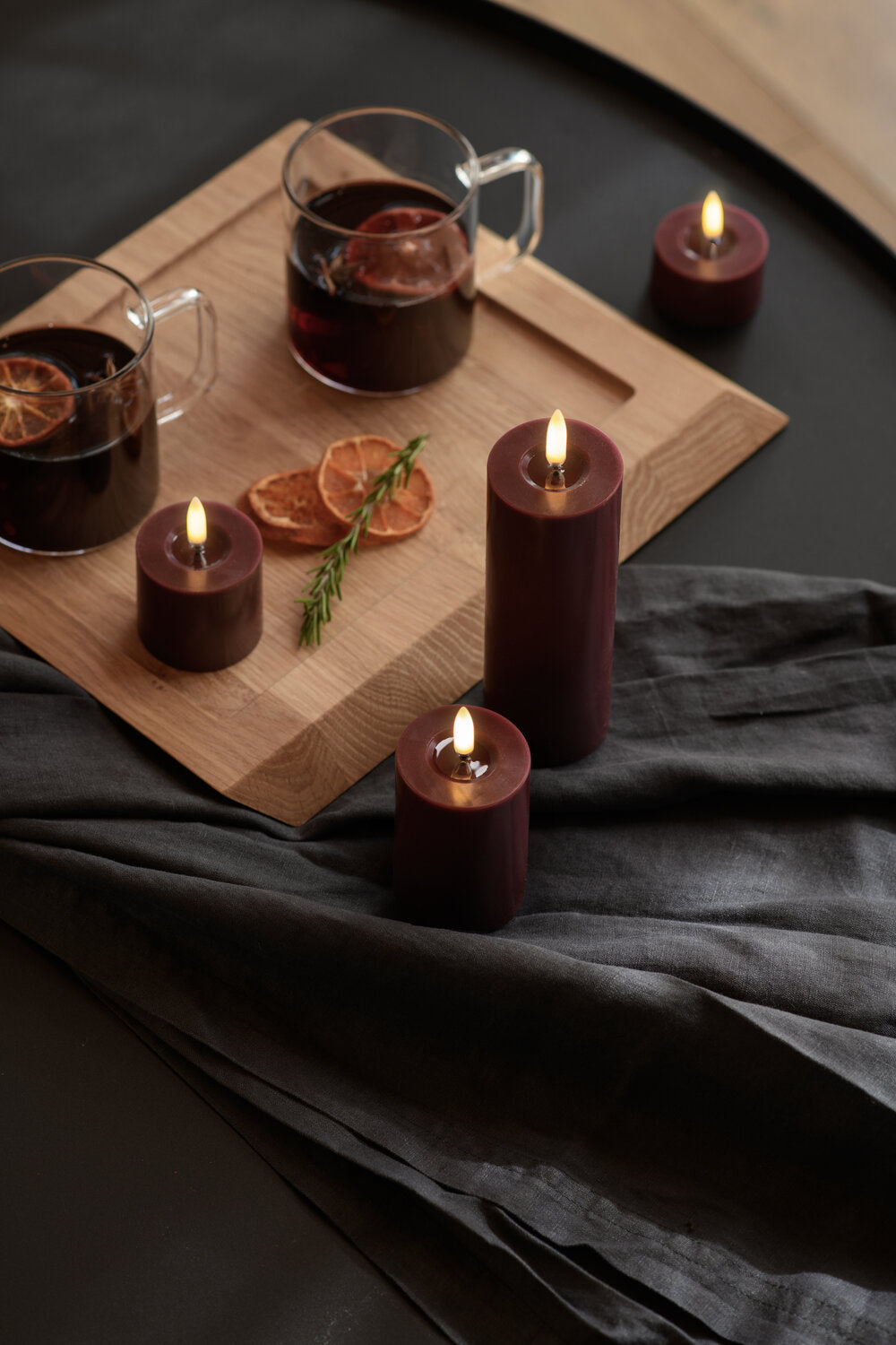 LED Melted Pillar fyrfadslys, Wine red - Ø5 cm