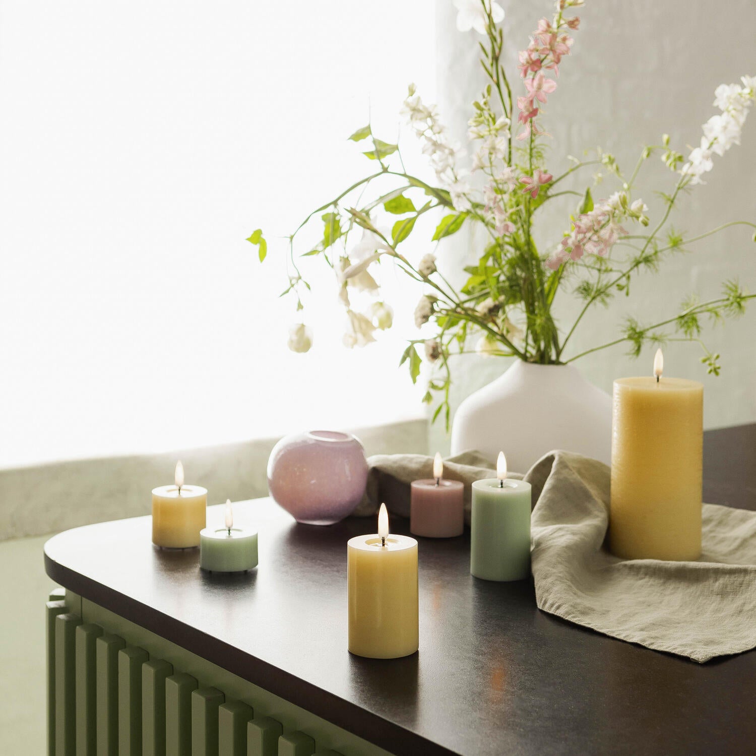 LED Rustic Pillar lys, Light Lavender - H10 cm.