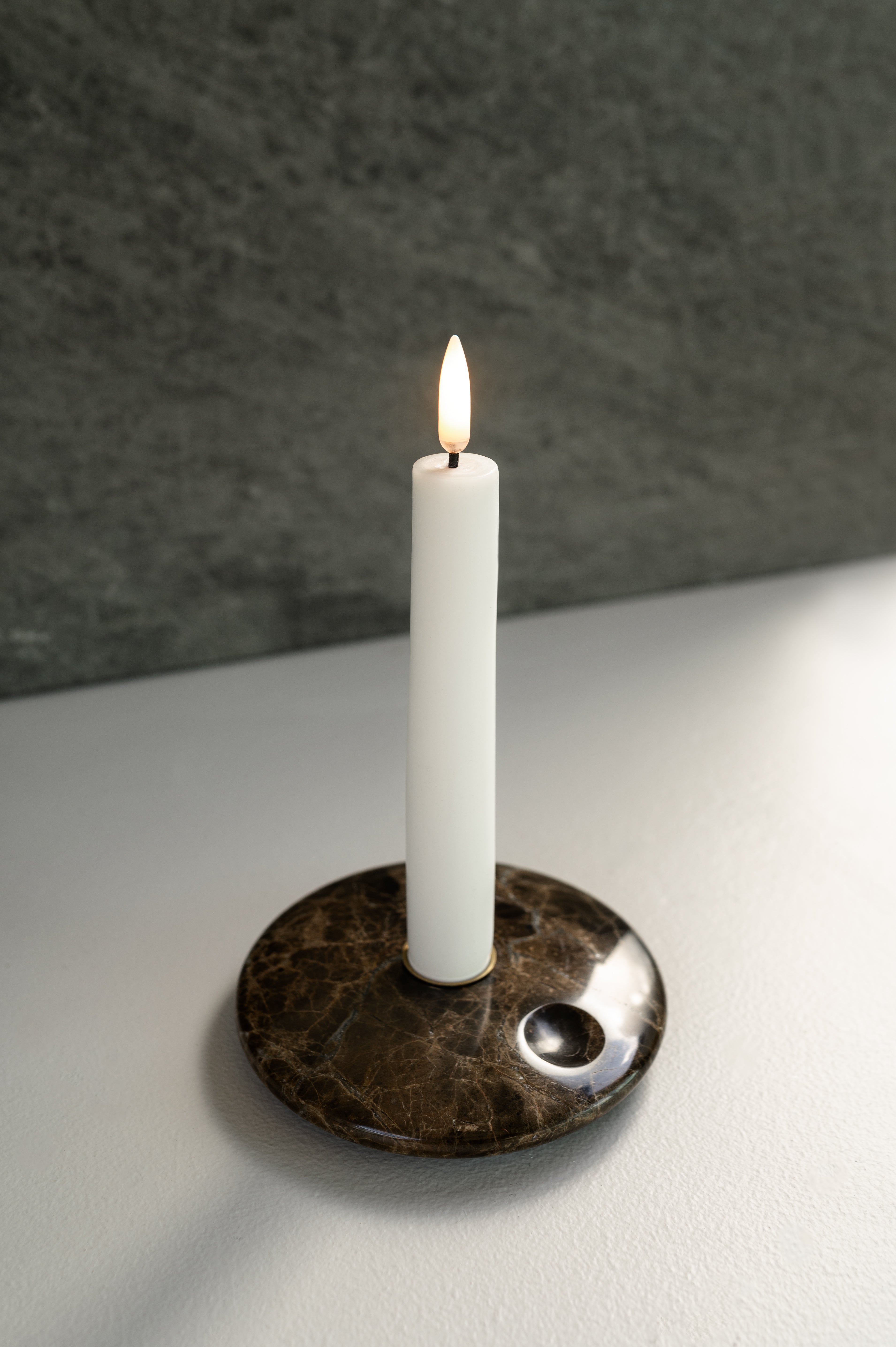 LED Taper kronelys 2 stk. Nordic White - H15,5 cm.