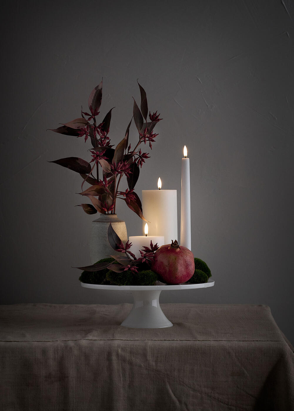 LED Taper Slim kronelys 2 stk. Nordic white - H25 cm.