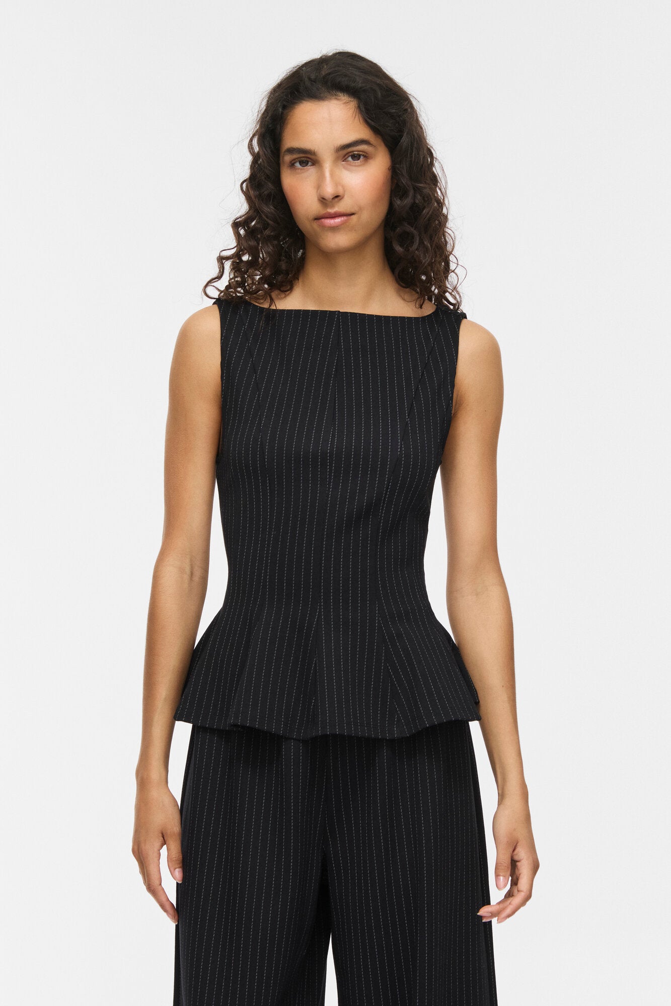 Vimastriba Boat Neck top - Black Beauty