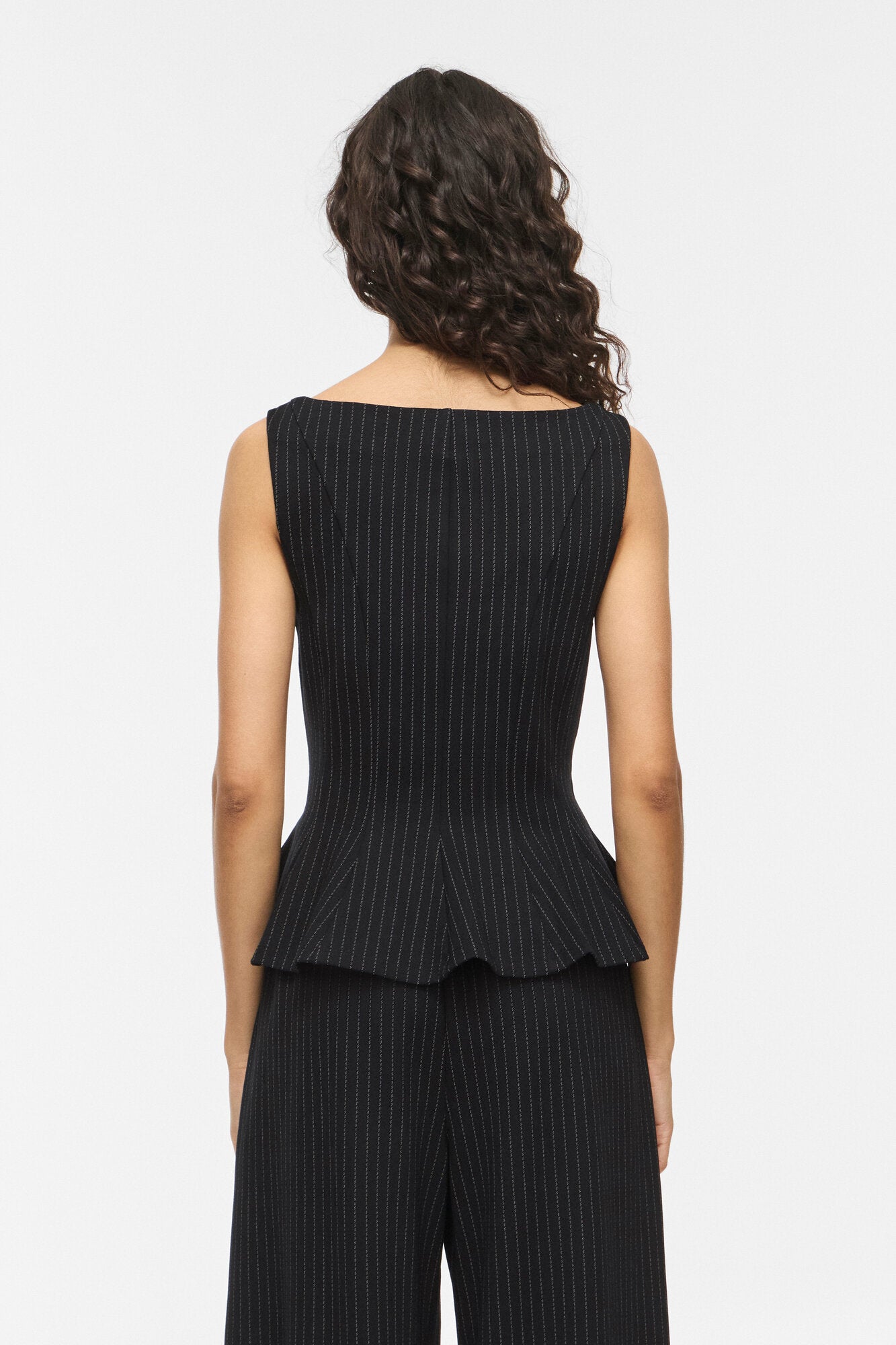Vimastriba Boat Neck top - Black Beauty