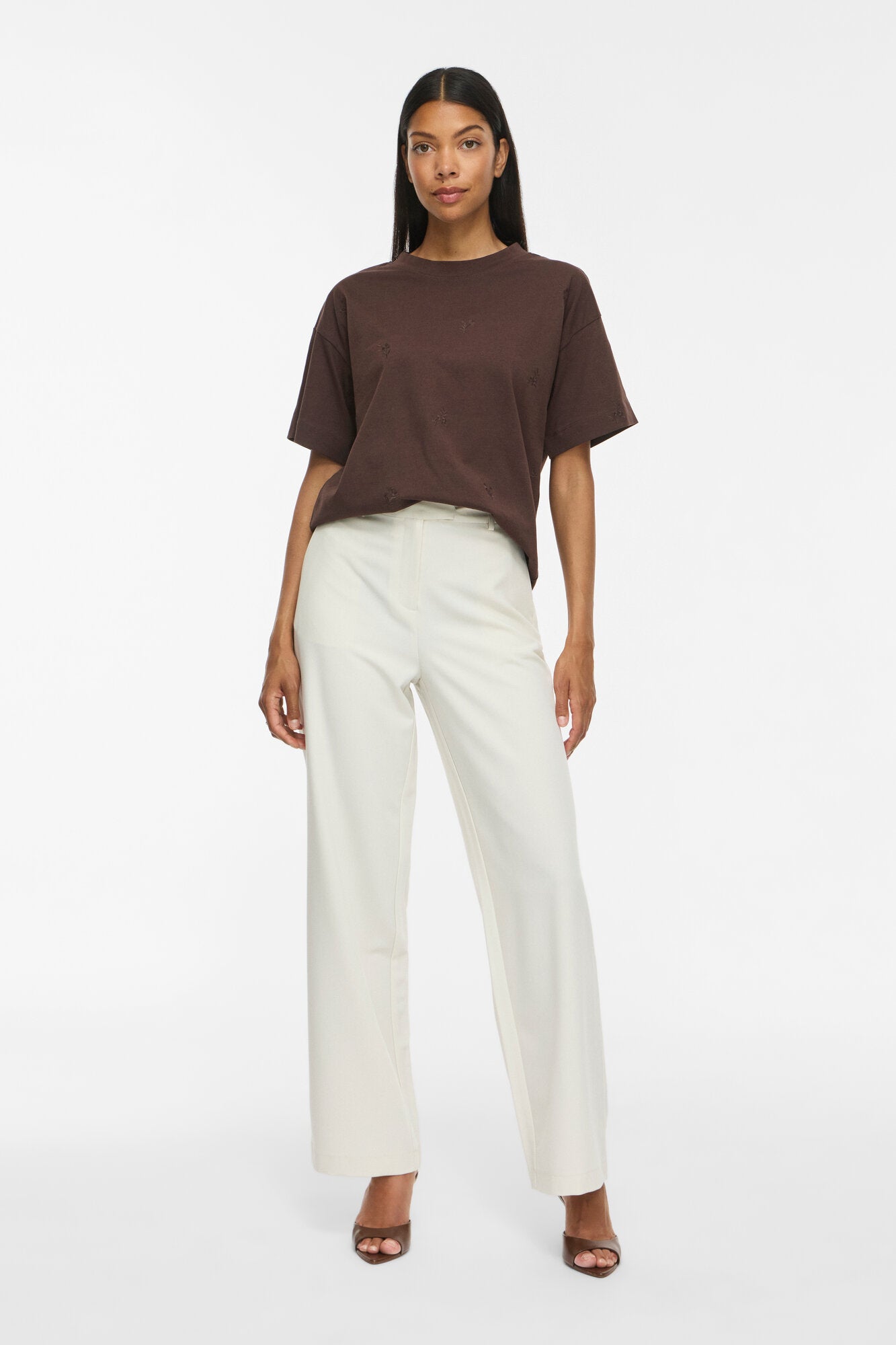 Vimonie Flower Emb t-shirt - Coffee Bean
