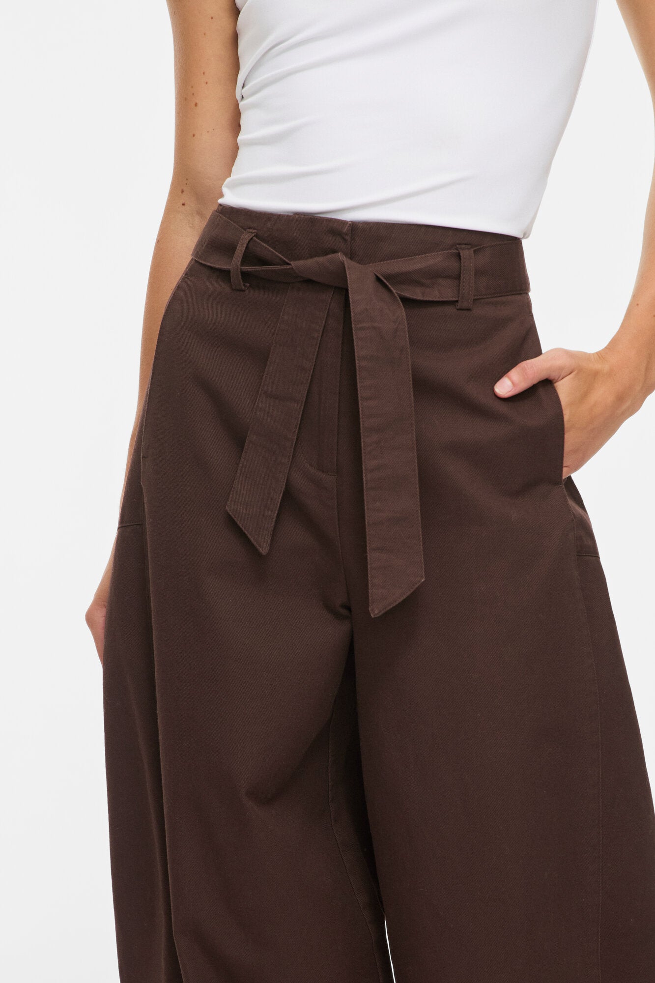Vijemma barrel jeans – Coffee Bean