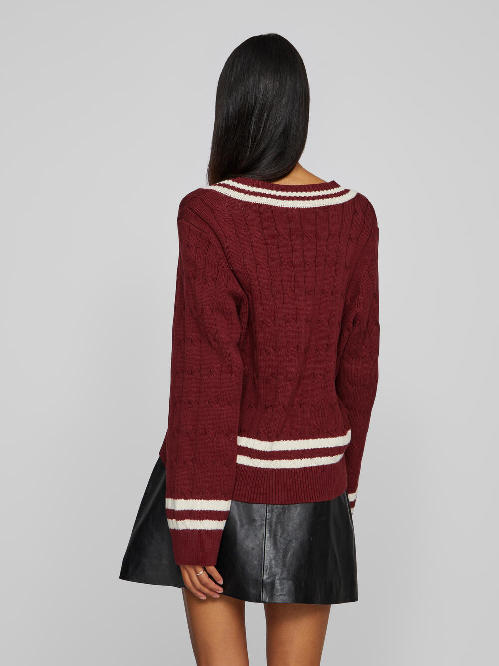 Visena L/S V-Neck striktrøje - Cabernet