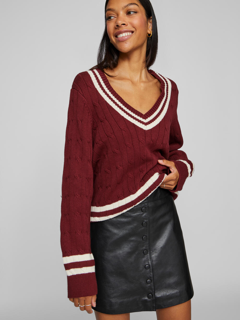 Visena L/S V-Neck striktrøje - Cabernet