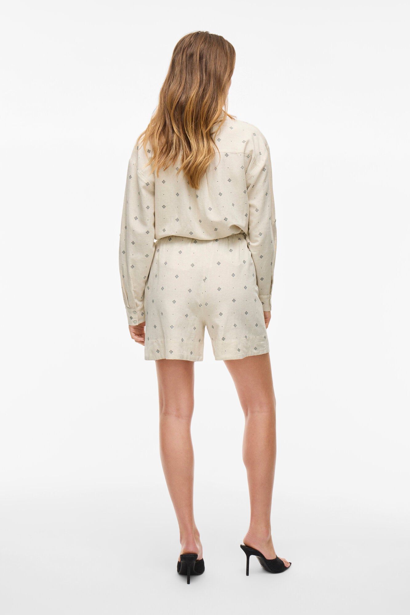 Viprisilla shorts - Super Light Natural Melan