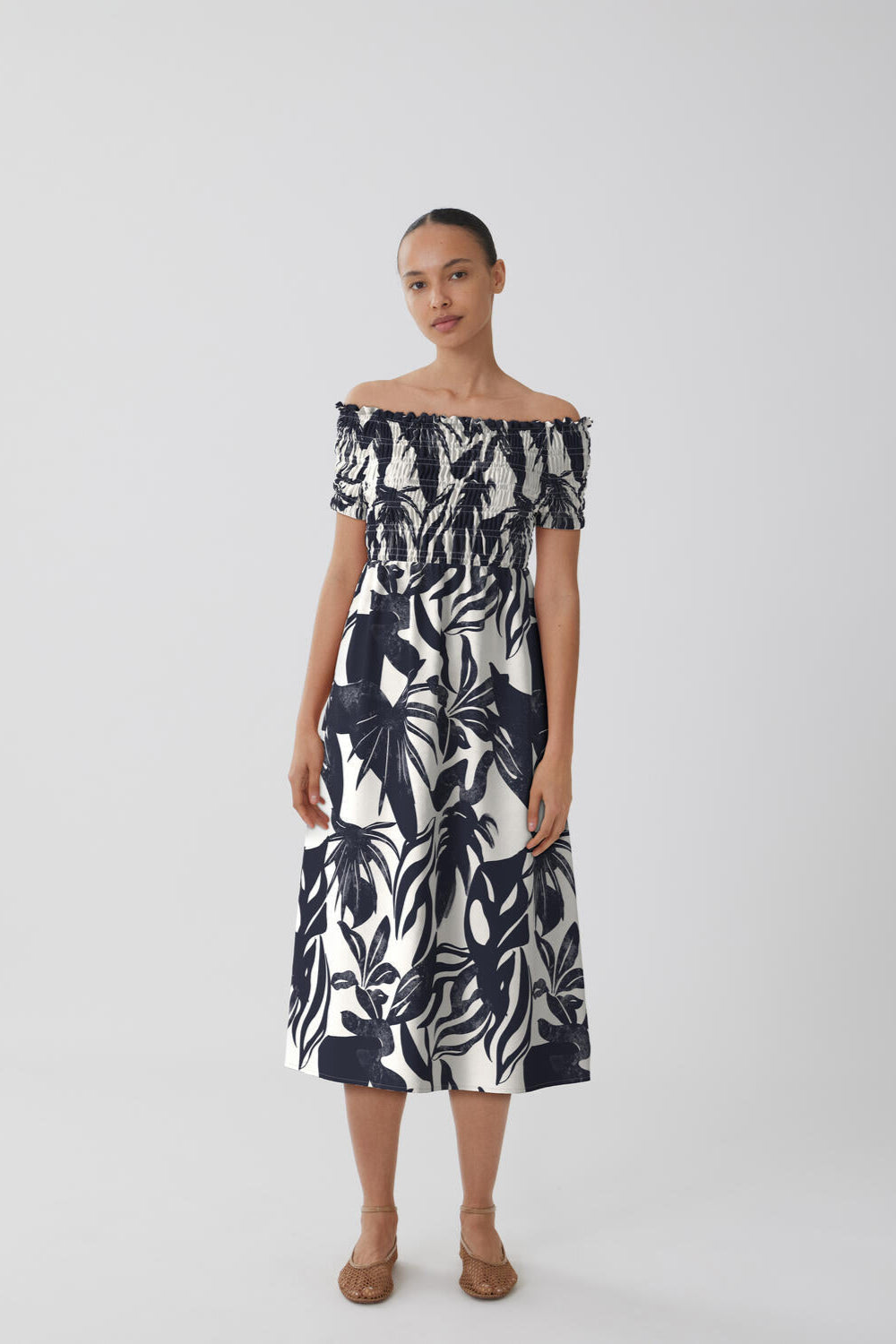 Vilisa Off Shoulder midi kjole - Navy Blazer