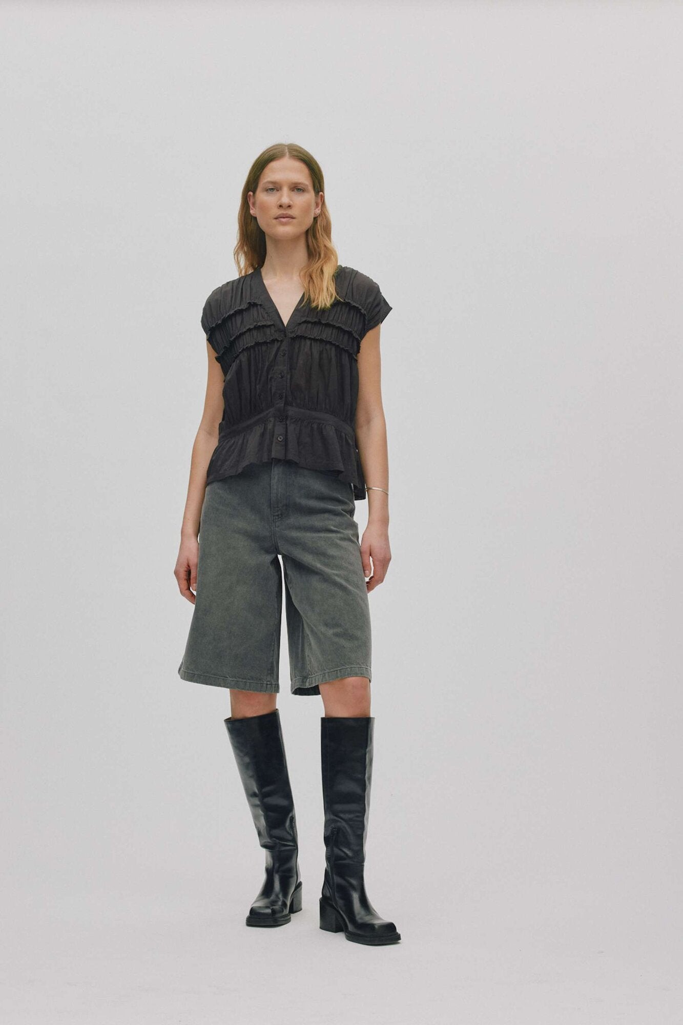 Ellinor top - Liqourice