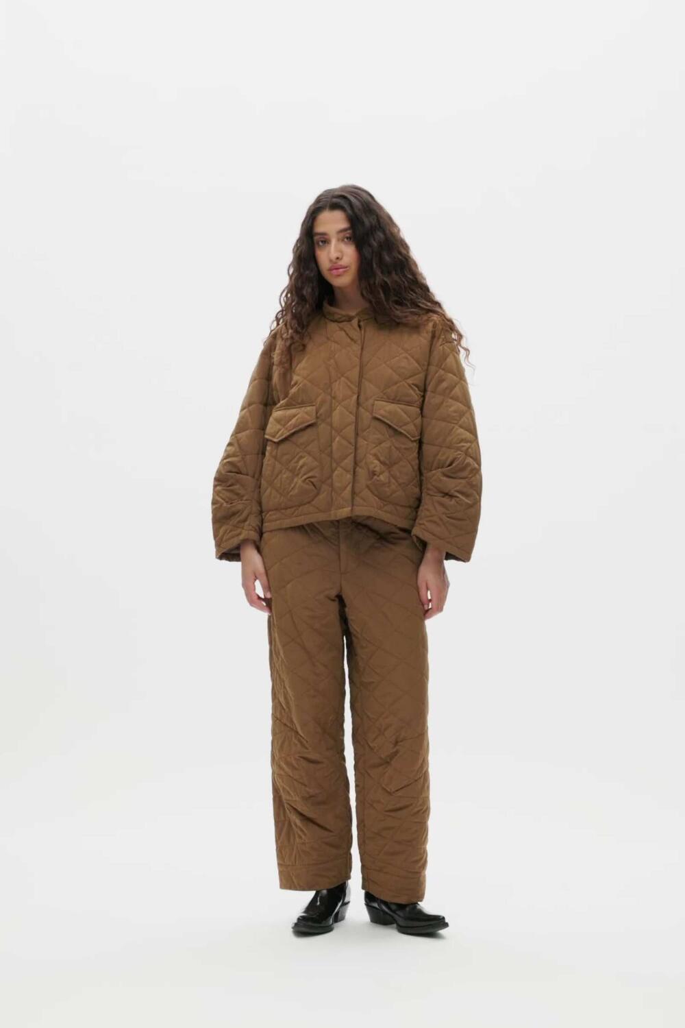 Rhea Tech quiltet jakke – Chestnut