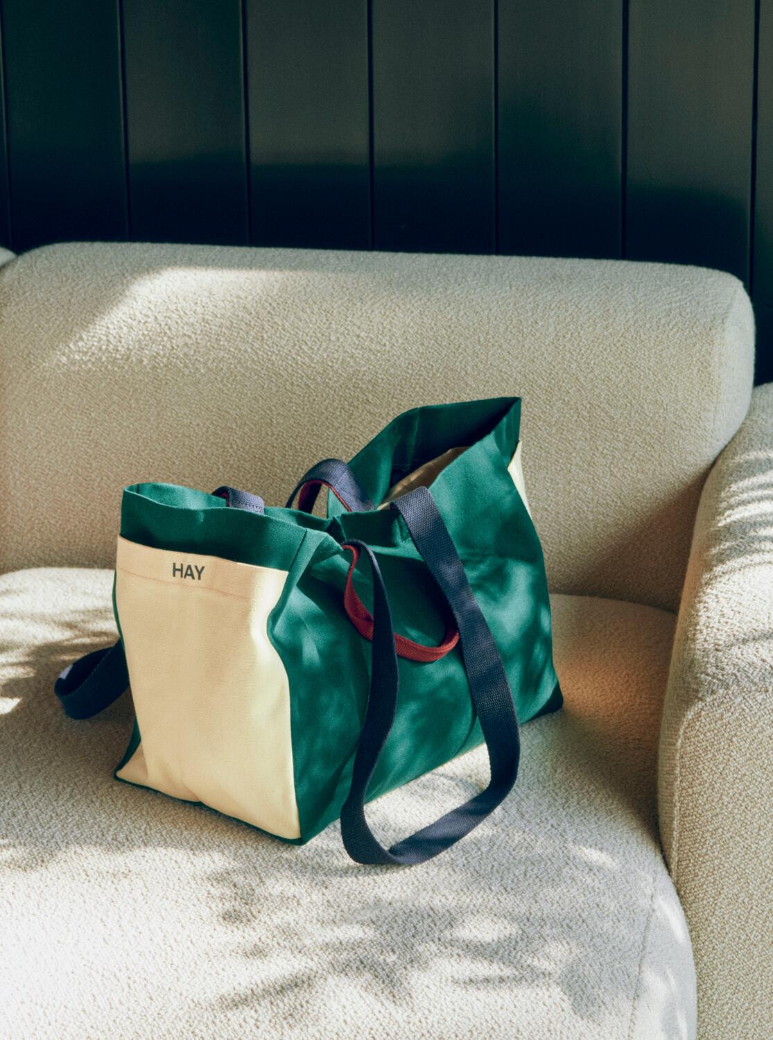 Weekendtaske, Medium - Dark green multi