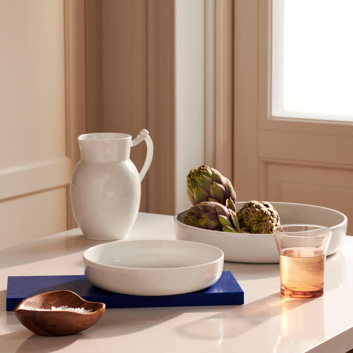 Hvid Riflet rundt ovnfastfad - Ø18,5 cm.