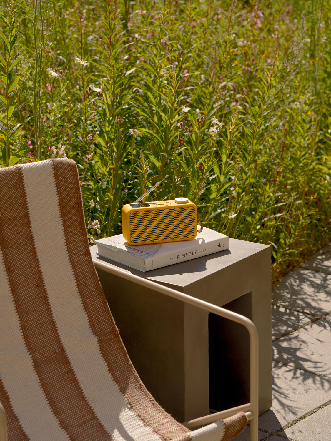 aTUNE 2 radio - mango burst