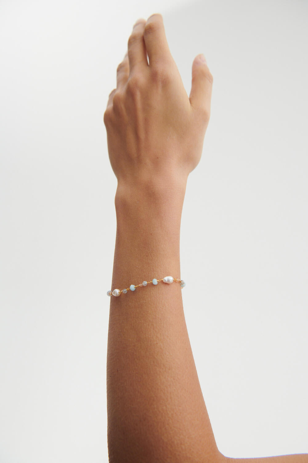 Mellow Blue armbånd - forgyldt