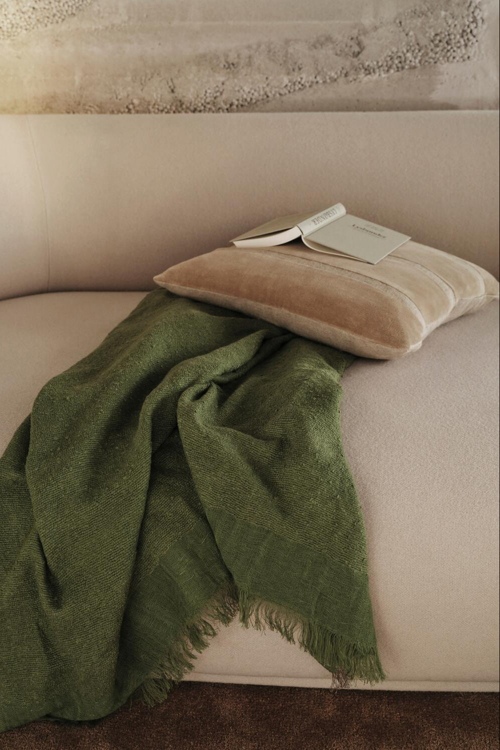 Senti Stripe pyntepude, 50x50 cm - Dark Sand/Linen