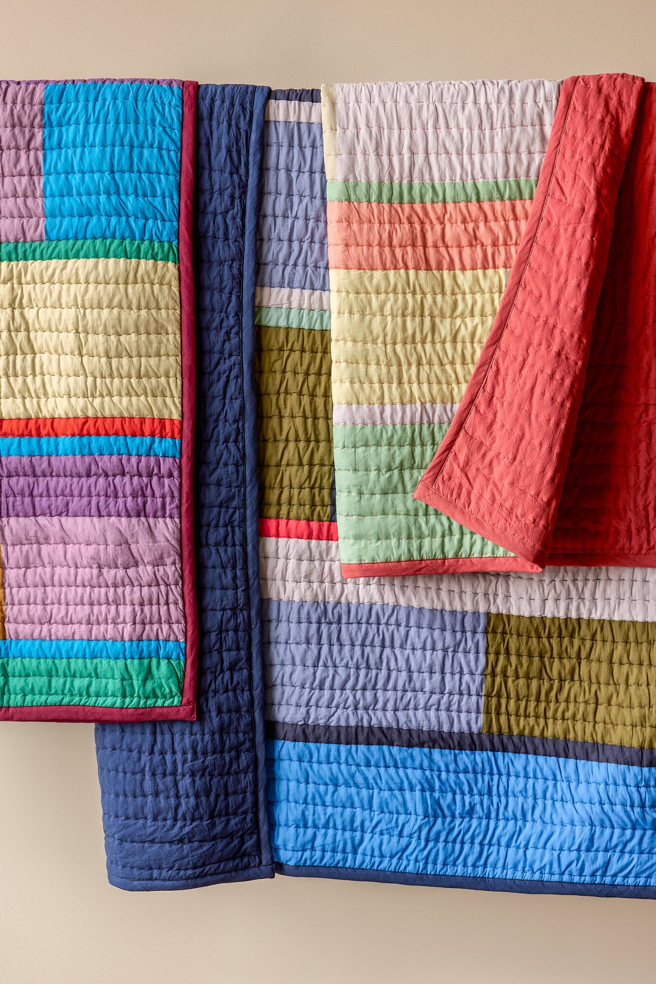 Pavilion tæppe - bordeaux/flerfarvet