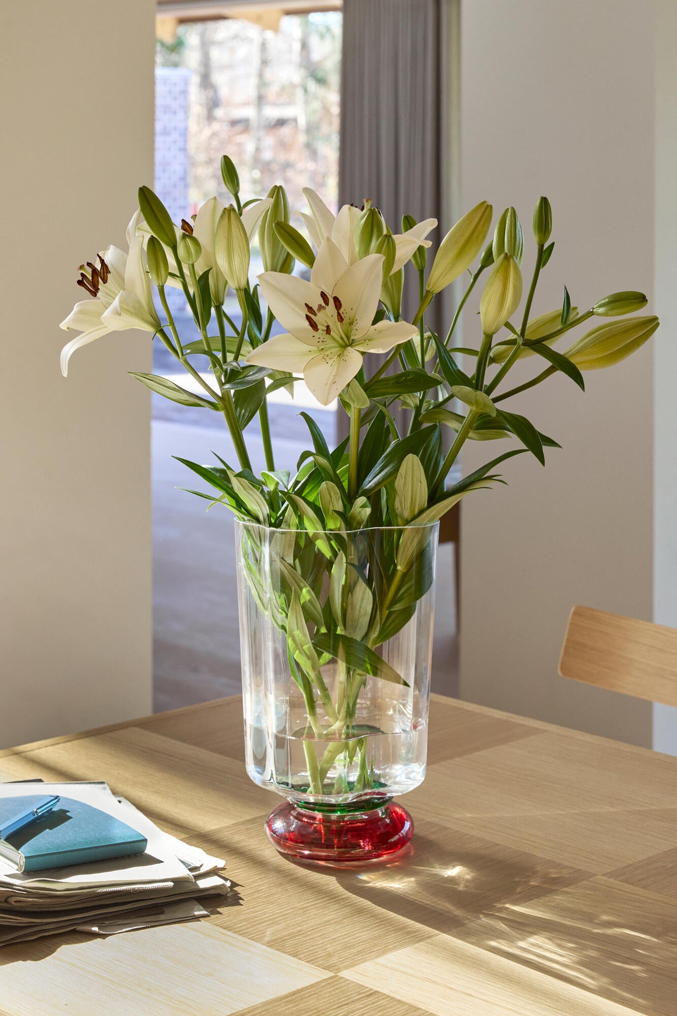 Verre vase, H28 cm - grøn/rød