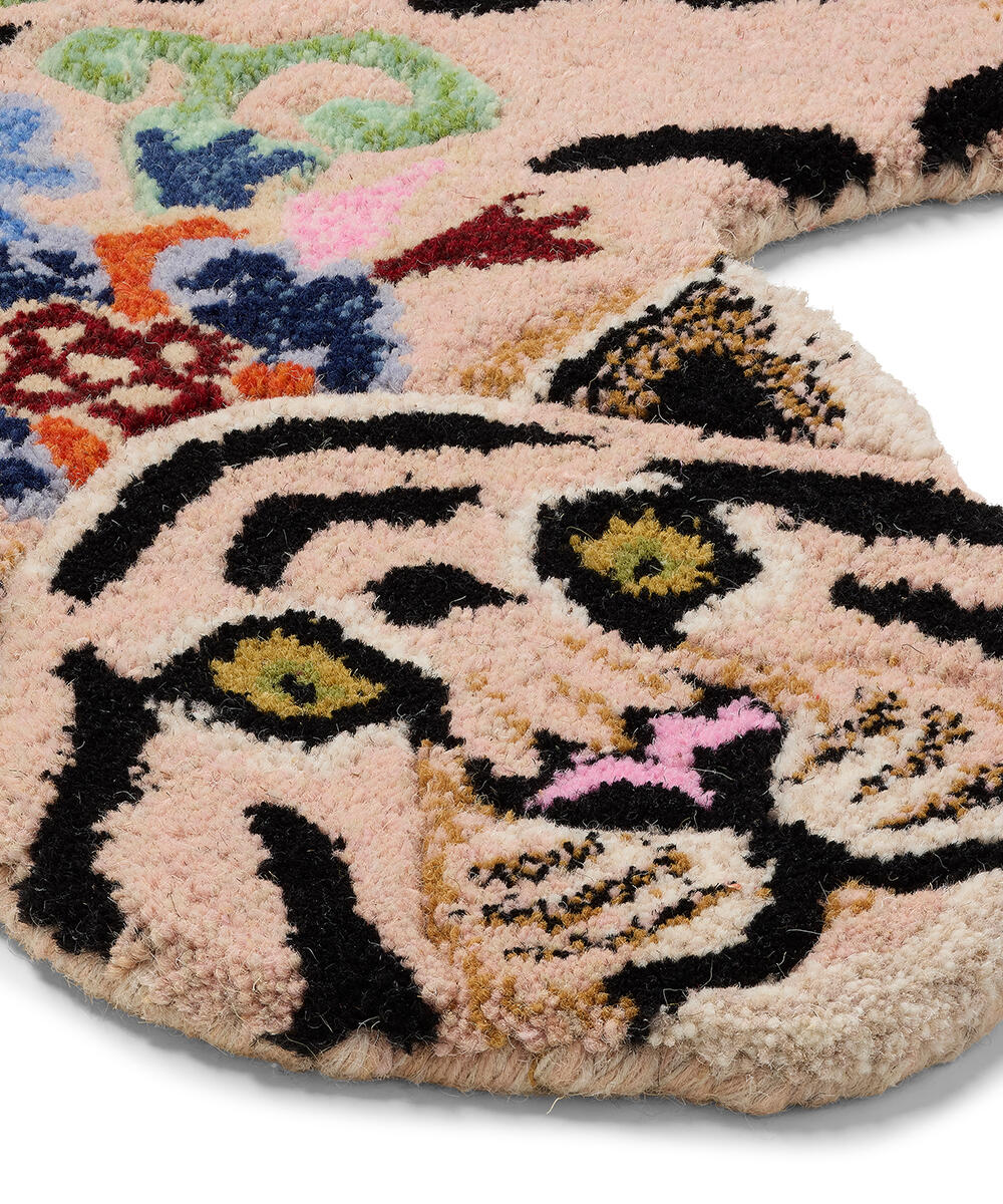 Mahee Majestic Tiger gulvtæppe, Small - Peach/Pink