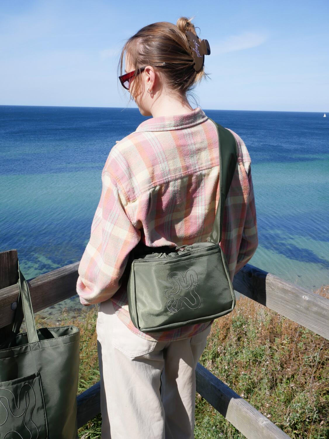 Crossbody Shield shopper - grøn