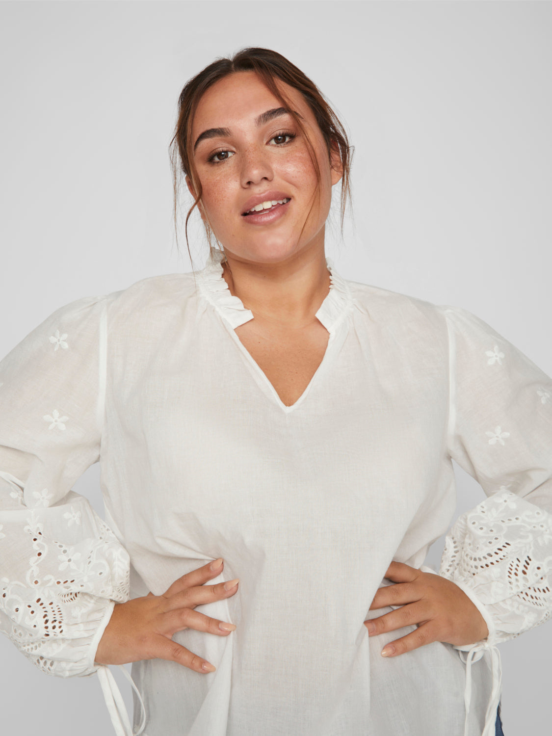 Vimalla Embroidery V-Neck bluse - Optical Snow