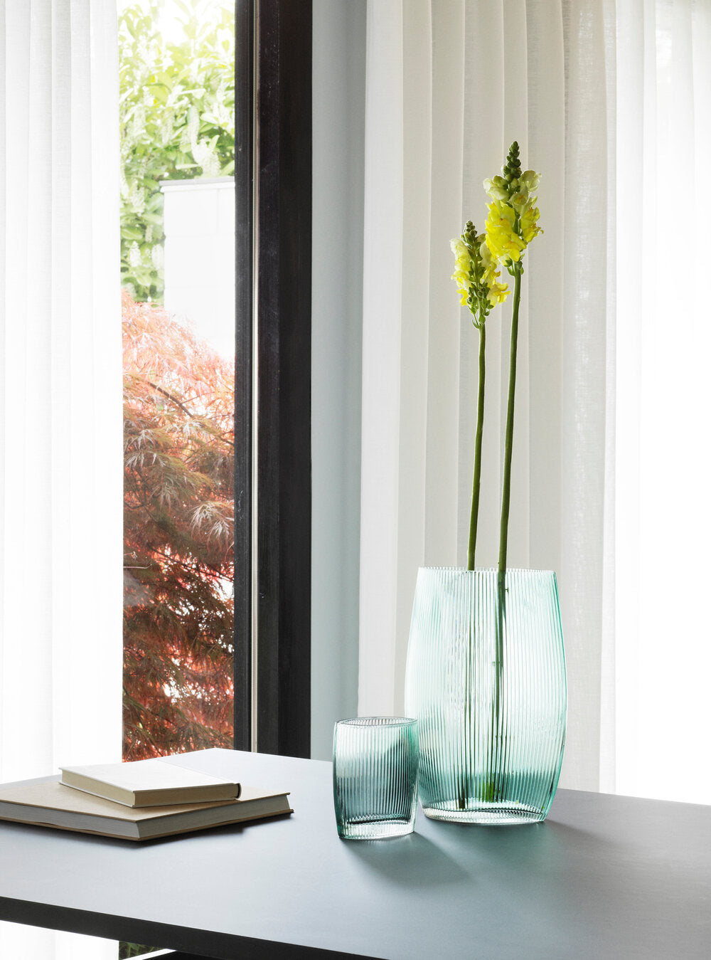 Tide vase, blå - H: 28 cm.