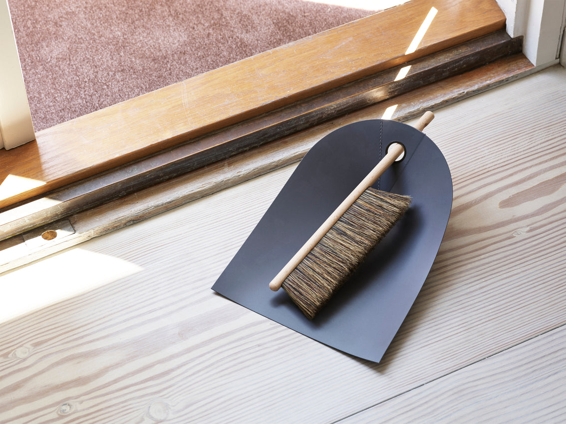 Fejebakke og kost - sort