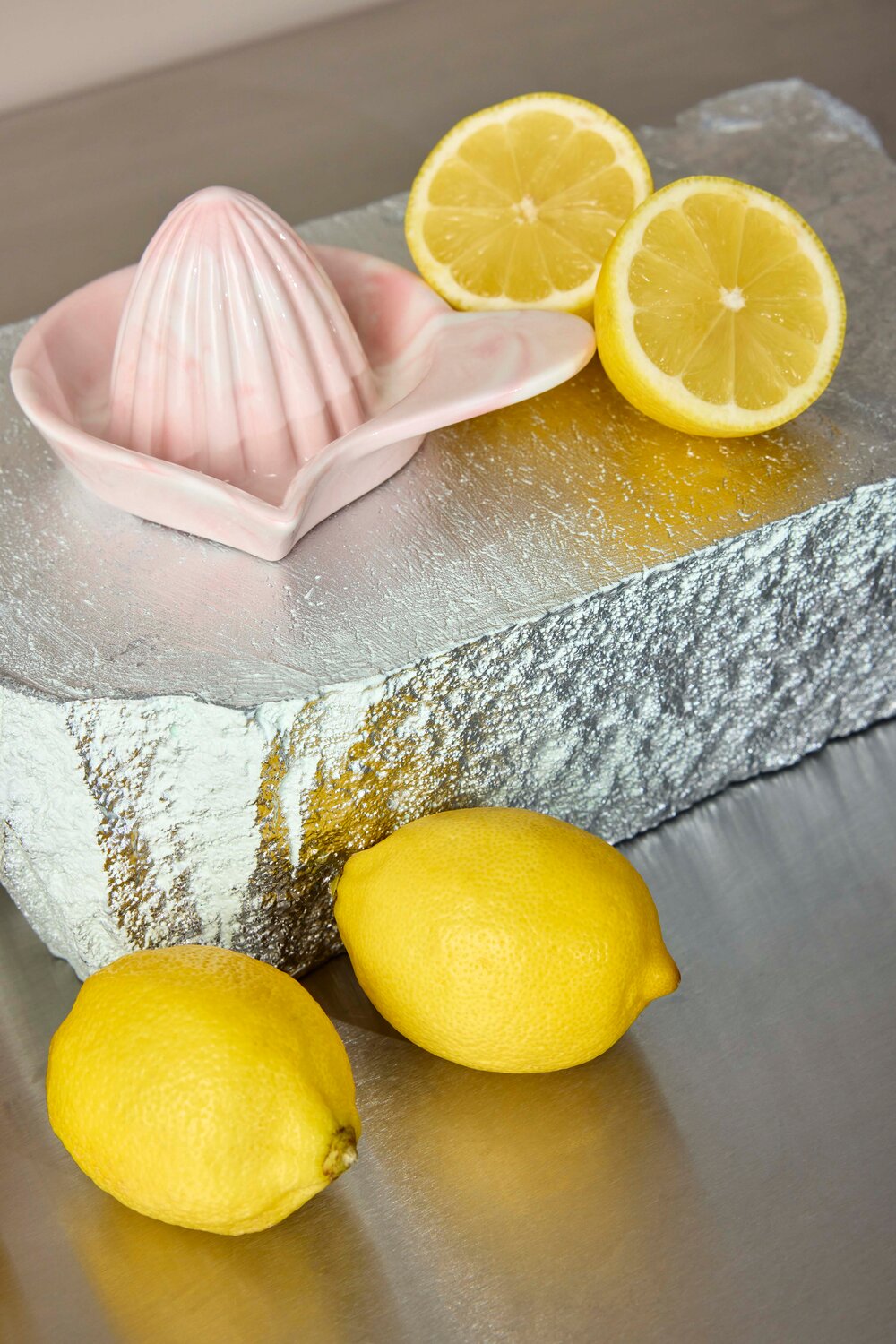 Citronpresser i marmor look - lyserød/hvid