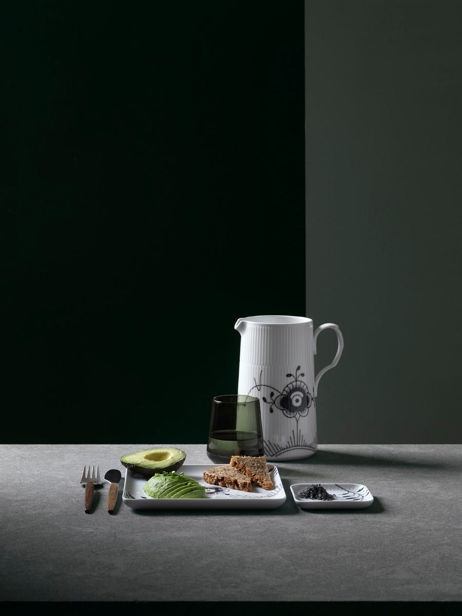 Royal Copenhagen Sort Mega riflet kande - 1,5 L. - Bahne