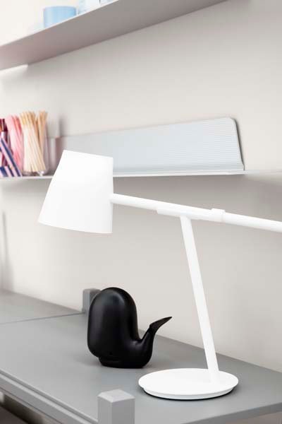 Normann Copenhagen Momento bordlampe, hvid - H: 44 cm. - Bahne