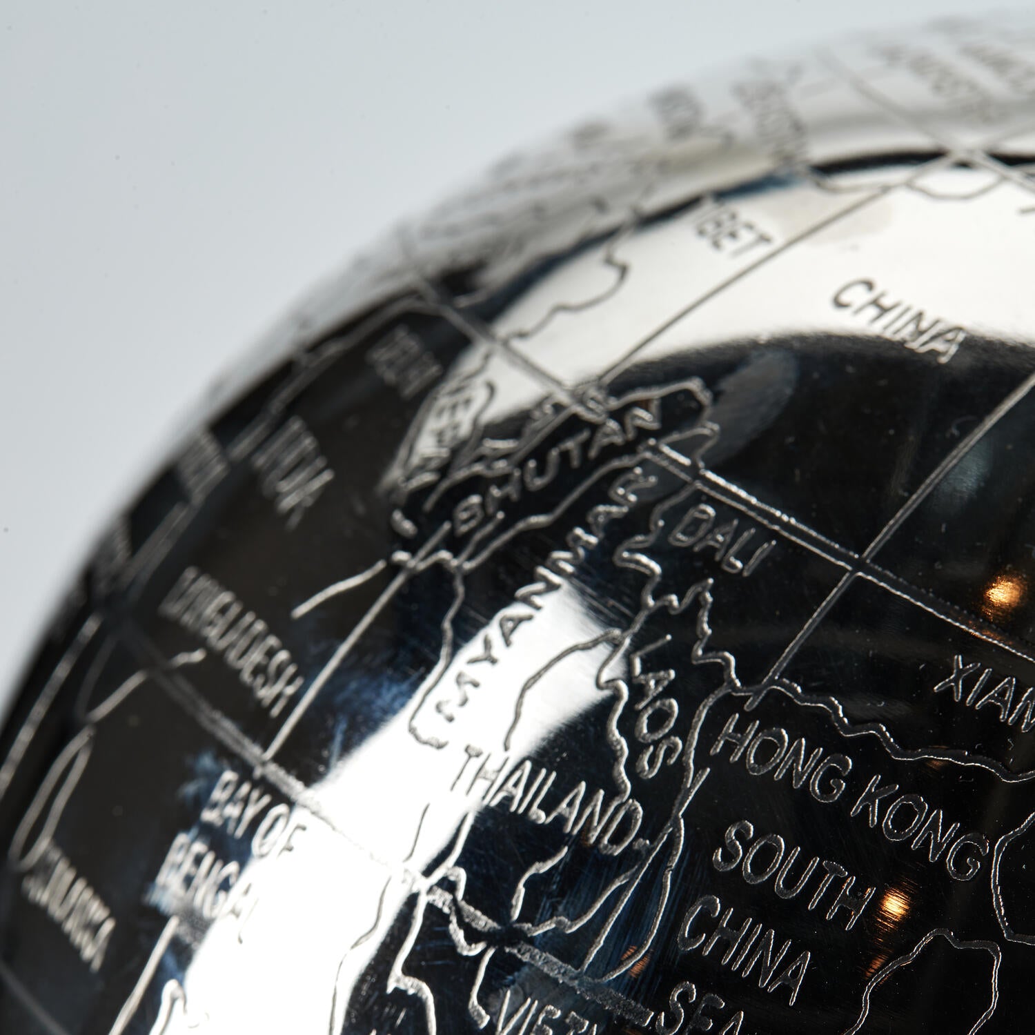 Bahne Interior Globus m/ lys - grå/sølvfarvet - Bahne