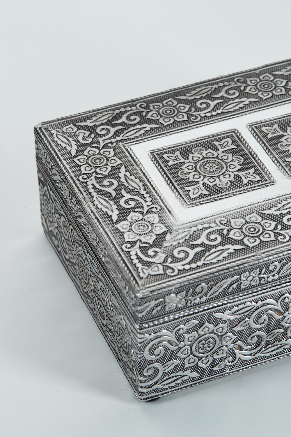 Smykkeskrin, sølvfarvet - 7,5x15x20 cm.