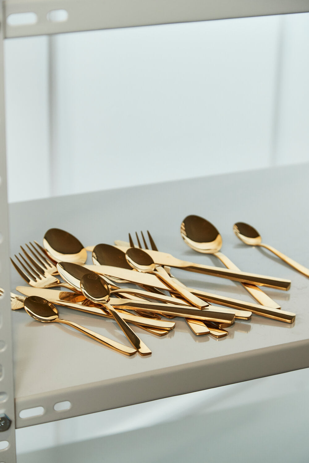 RAW Bestik, 16 dele - guldfarvet - Bahne