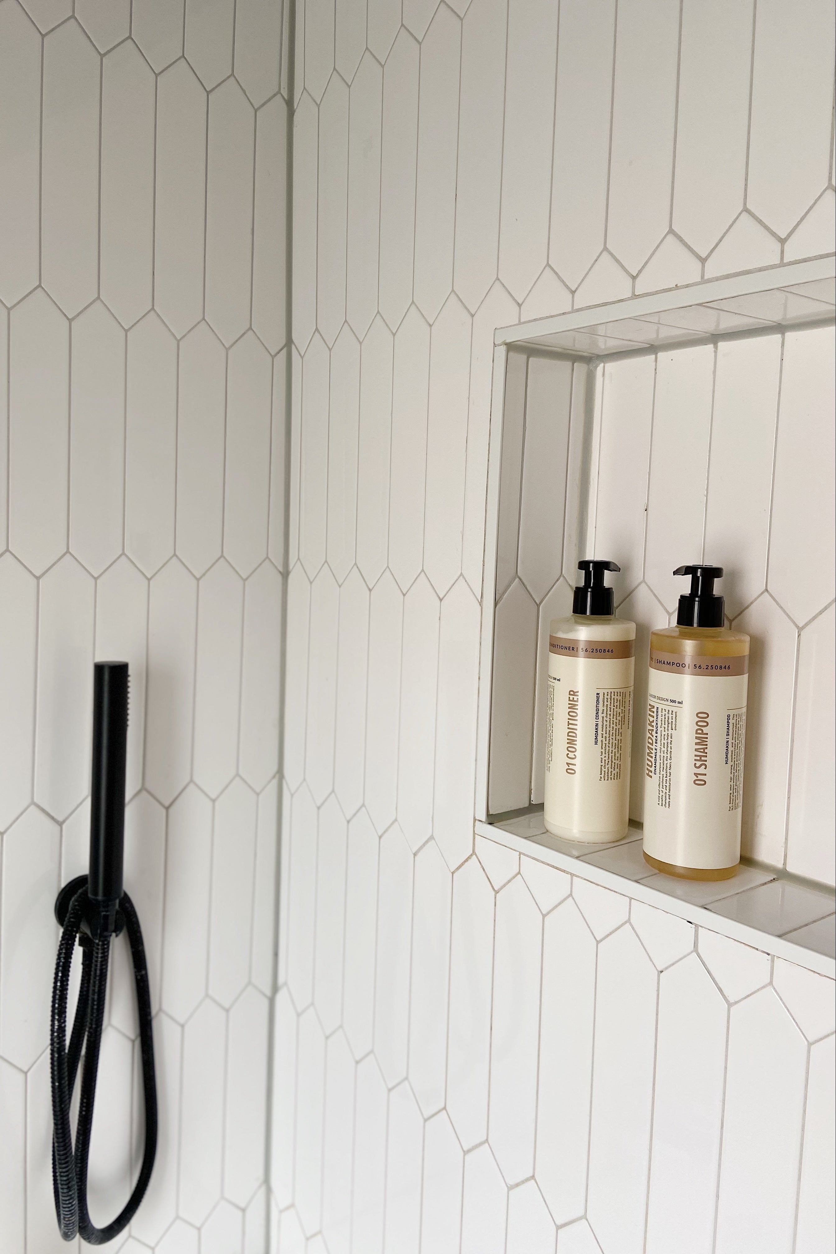 01 Shampoo, Chamomile and Sea Buckthorn - 500 ml.