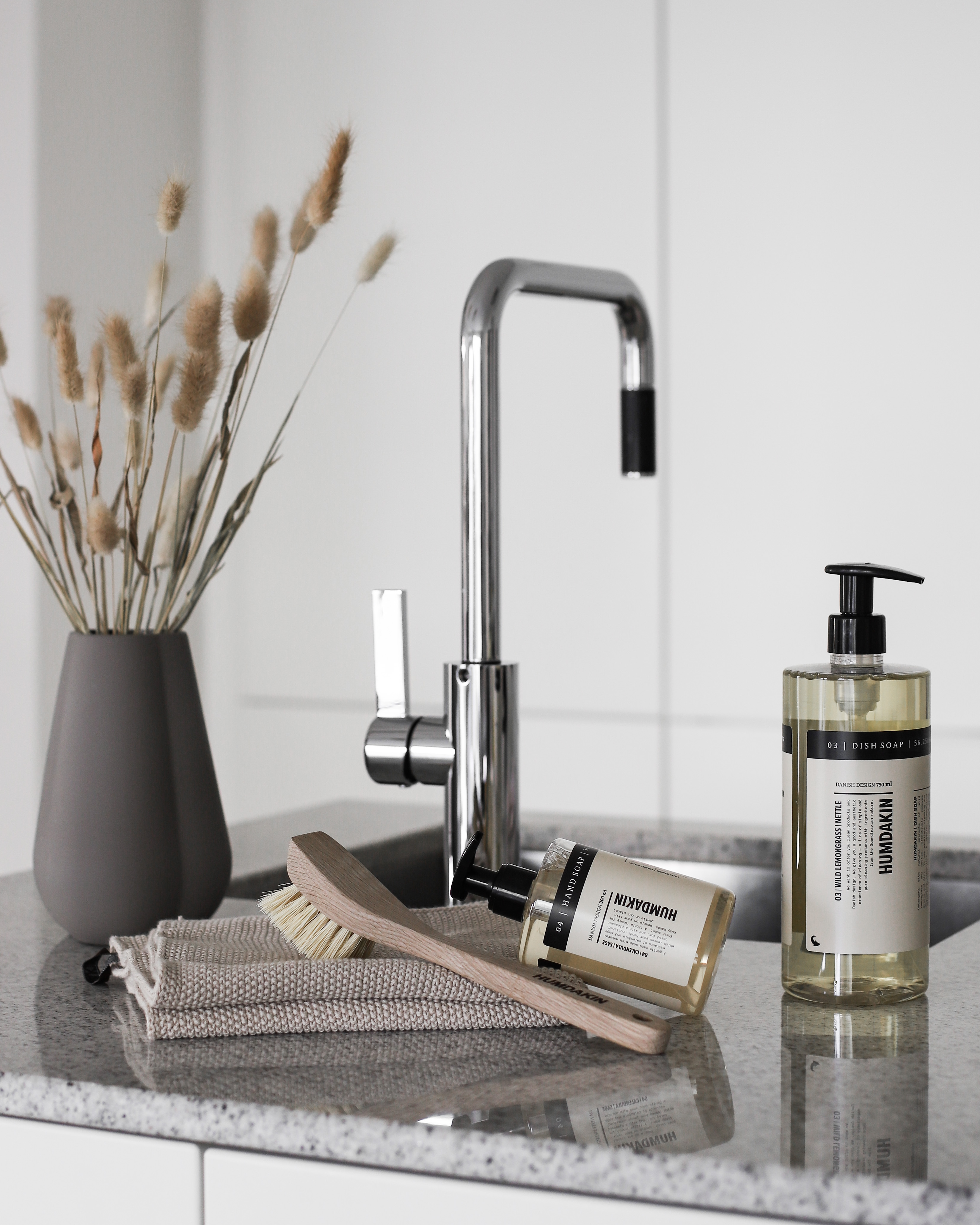 Opvaskebørste, eg/tampico - L:23 cm.