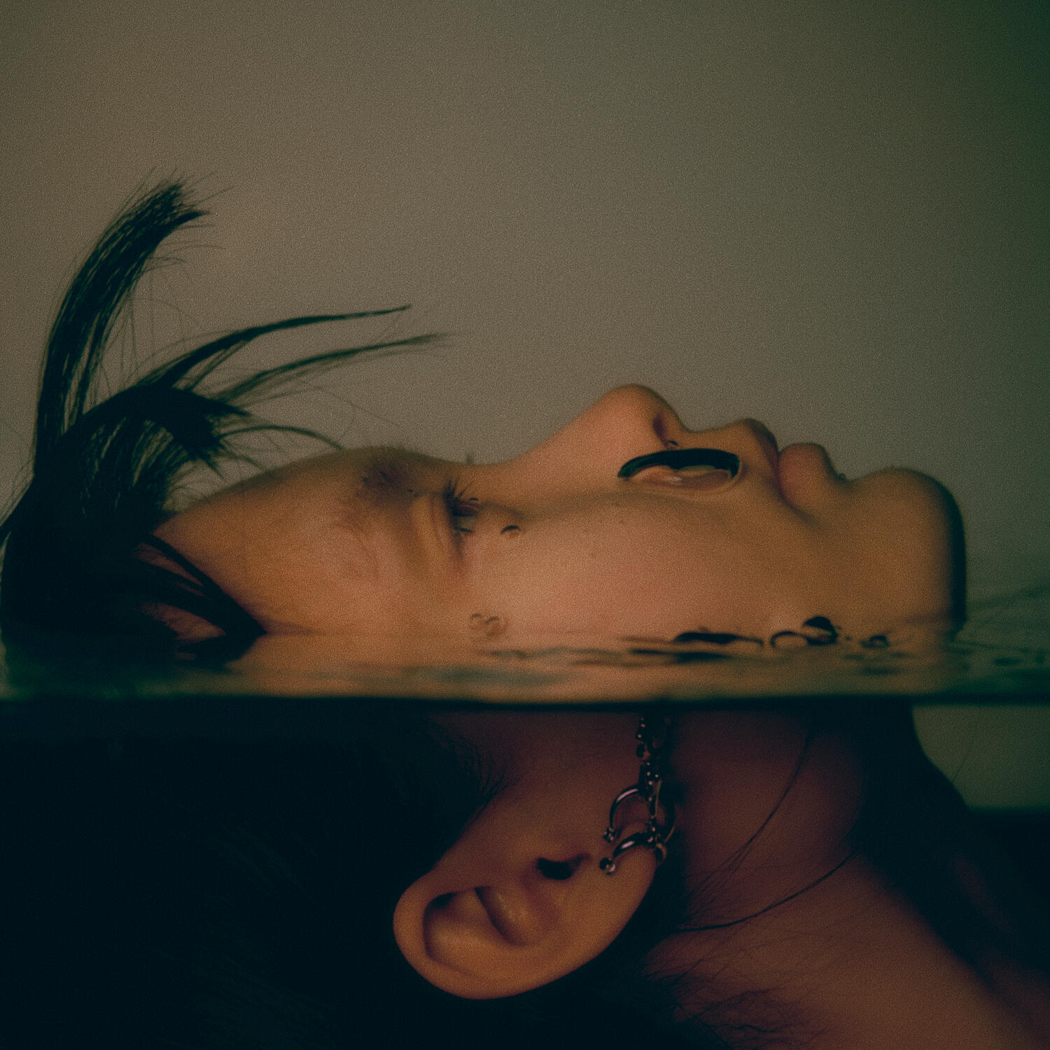 Malik 10 Huggie ørering - forgyldt