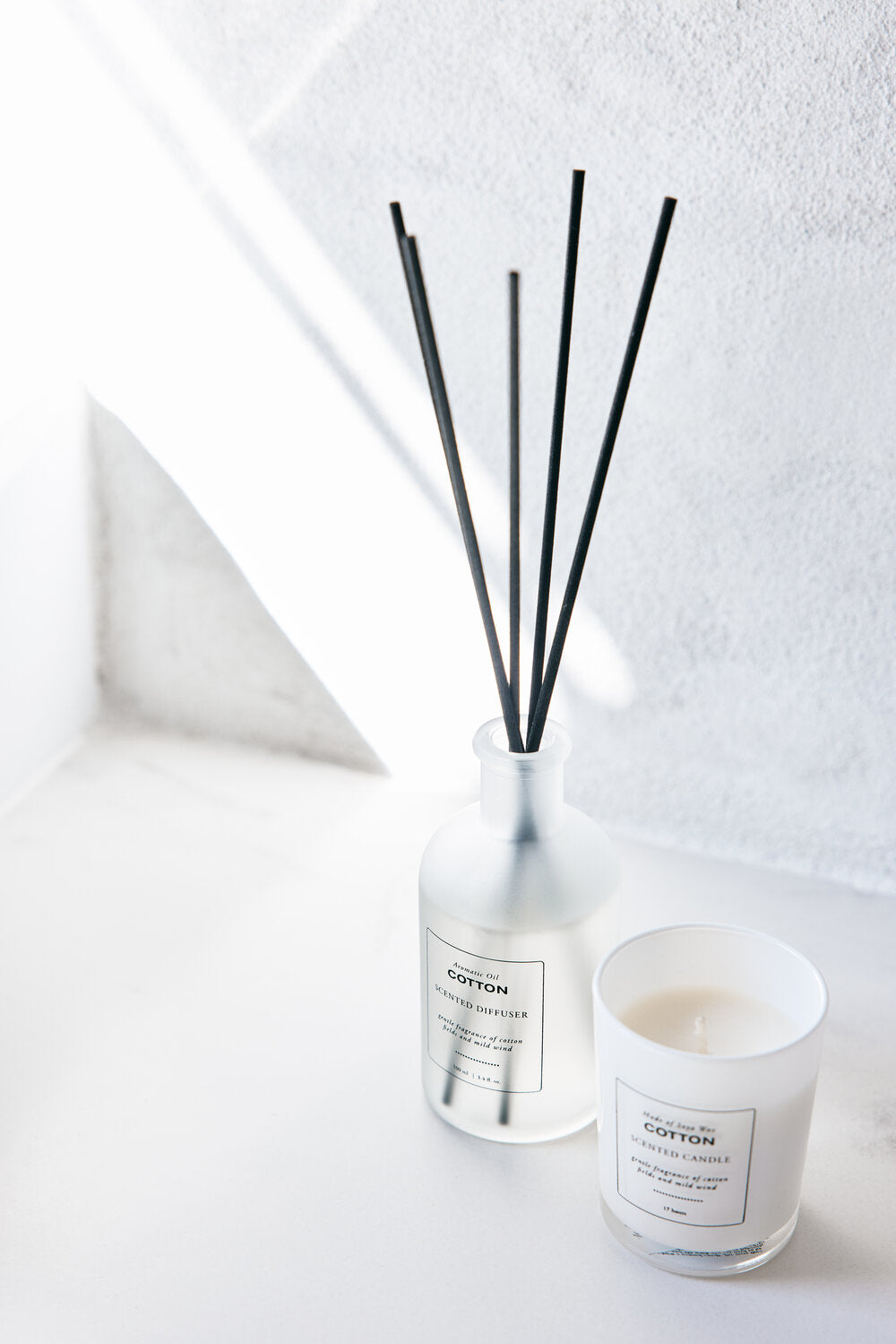 Lys og duftpinde sæt - hvid