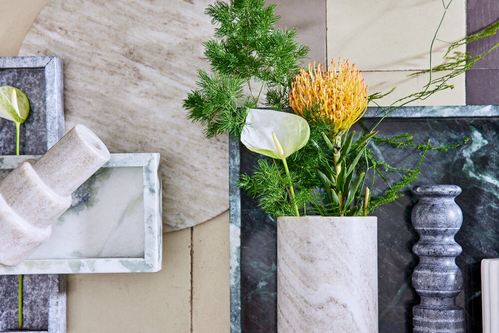 Rundt skærebræt, beige marmor - Ø:30 cm.