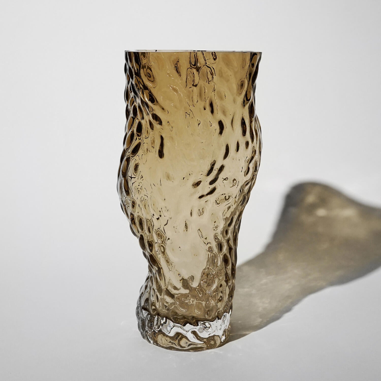 Ostrea Rock Glass vase - Smoke