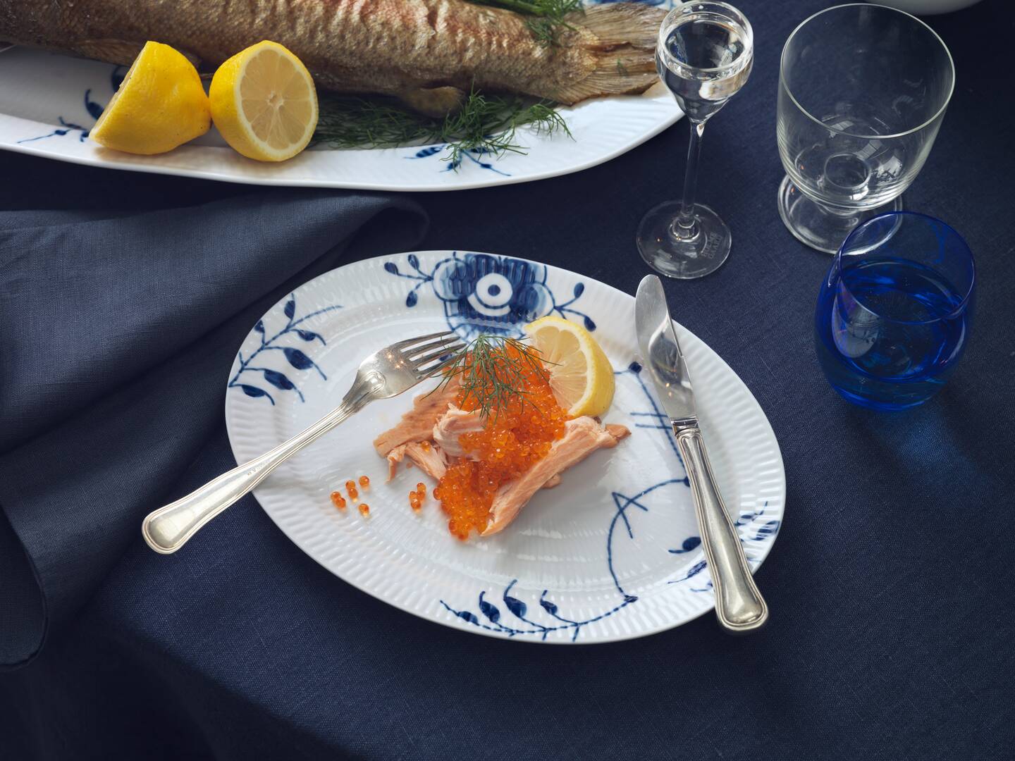 Blå Mega Riflet oval tallerken - Ø28 cm