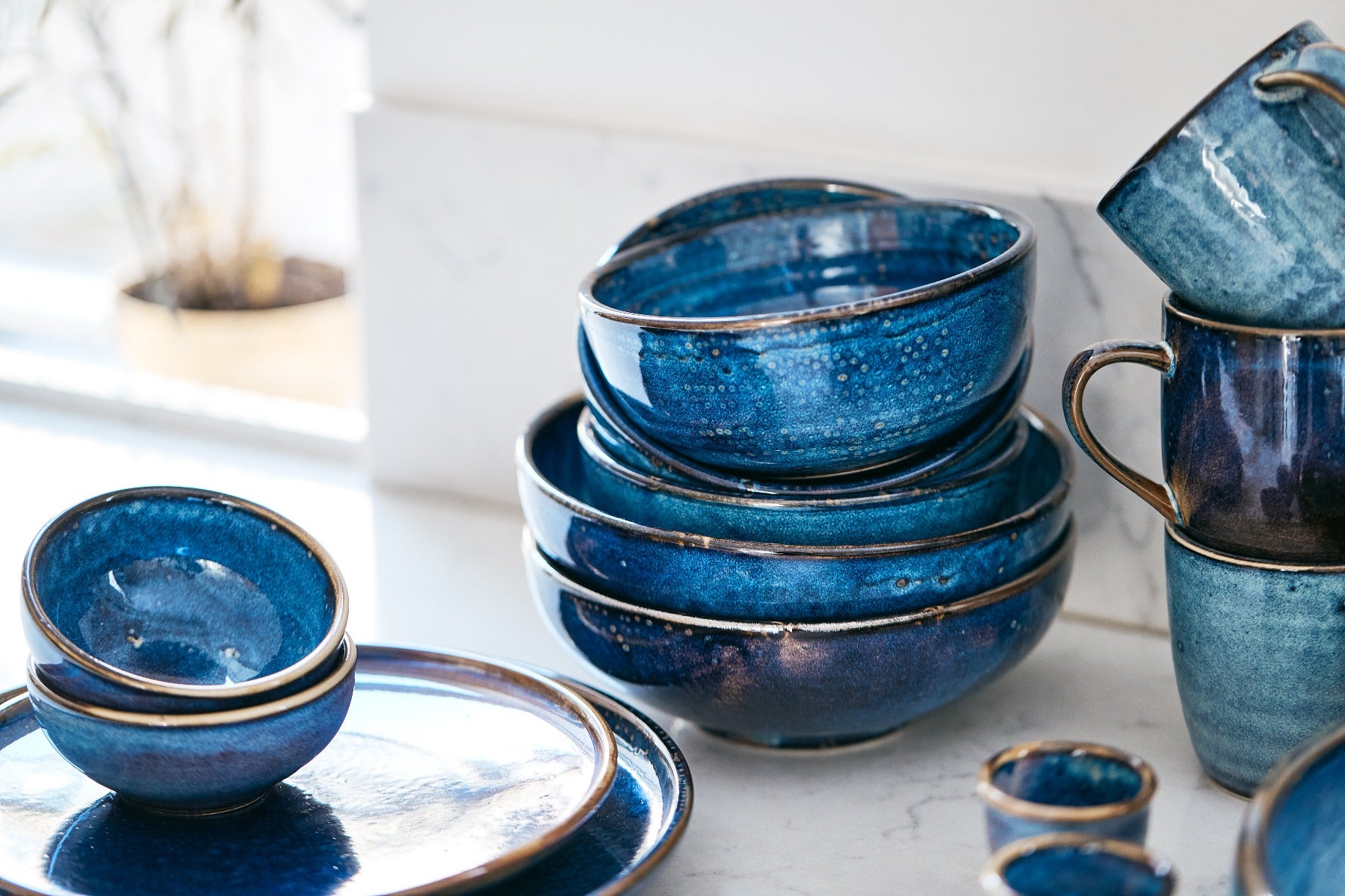 Bahne Interior Space tallerken, blå - D: 21 cm. - Bahne