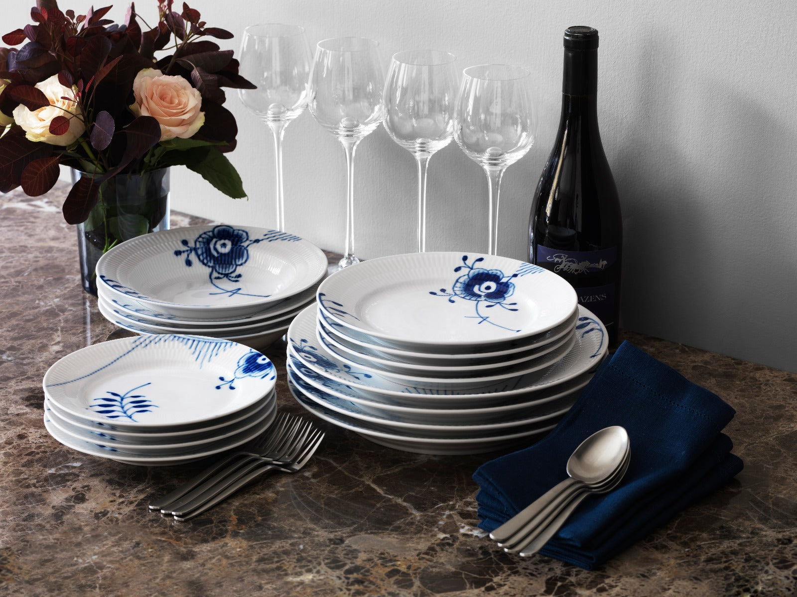 Royal Copenhagen Blå Mega riflet tallerken - 22 cm. - Bahne