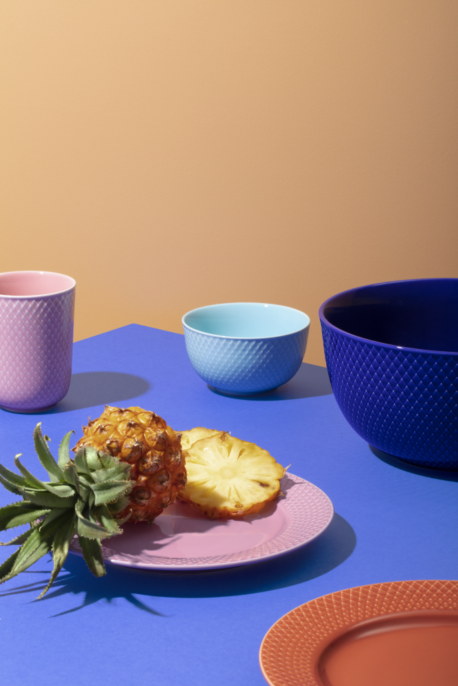 Lyngby Porcelæn Rhombe serveringsskål, mørk blå - Ø: 22 cm. - Bahne