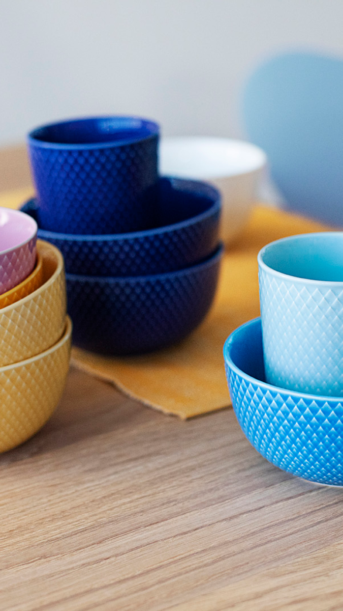 Lyngby Porcelæn Rhombe color skål, blå -  H: 6,5 cm. - Bahne