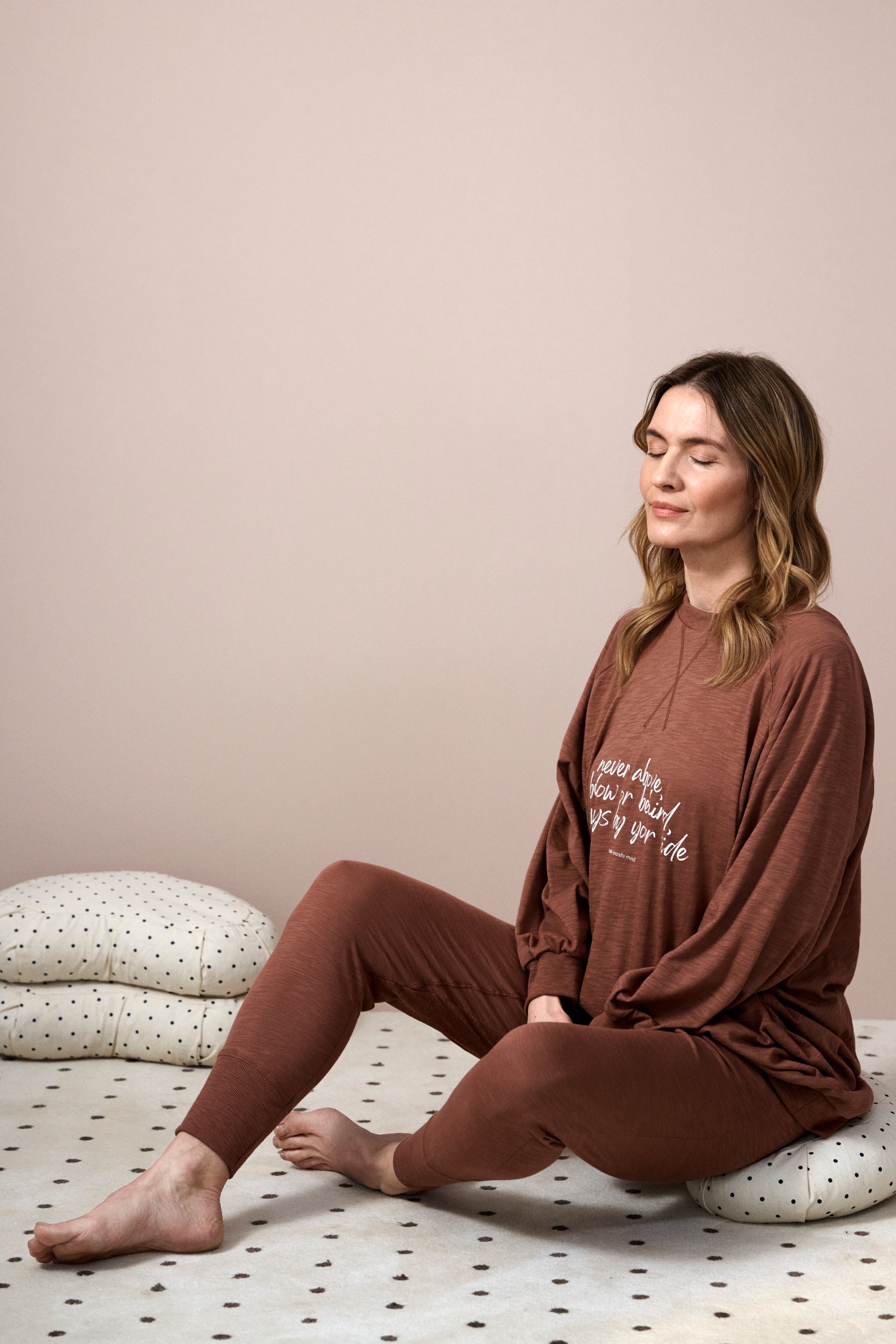 Dotted signature yogamåttet - Ecru/black