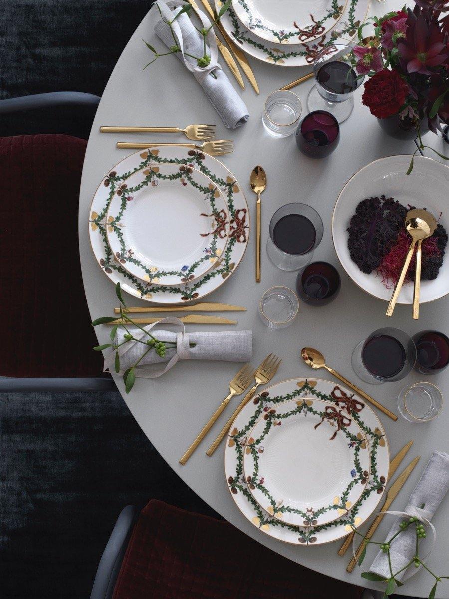 Royal Copenhagen Stjerneriflet tallerken - 27 cm. - Bahne